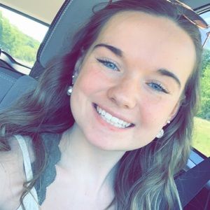 Meet your Posher, Violette